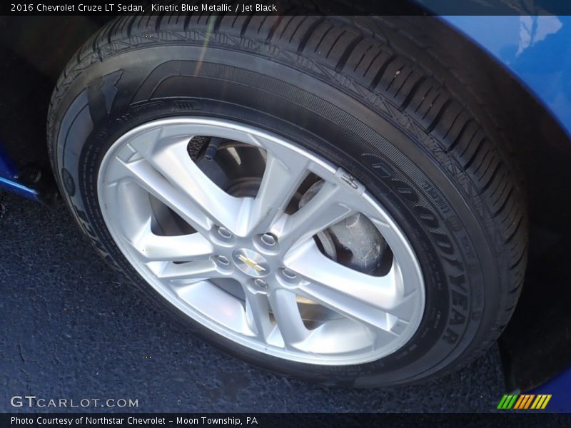 Kinetic Blue Metallic / Jet Black 2016 Chevrolet Cruze LT Sedan