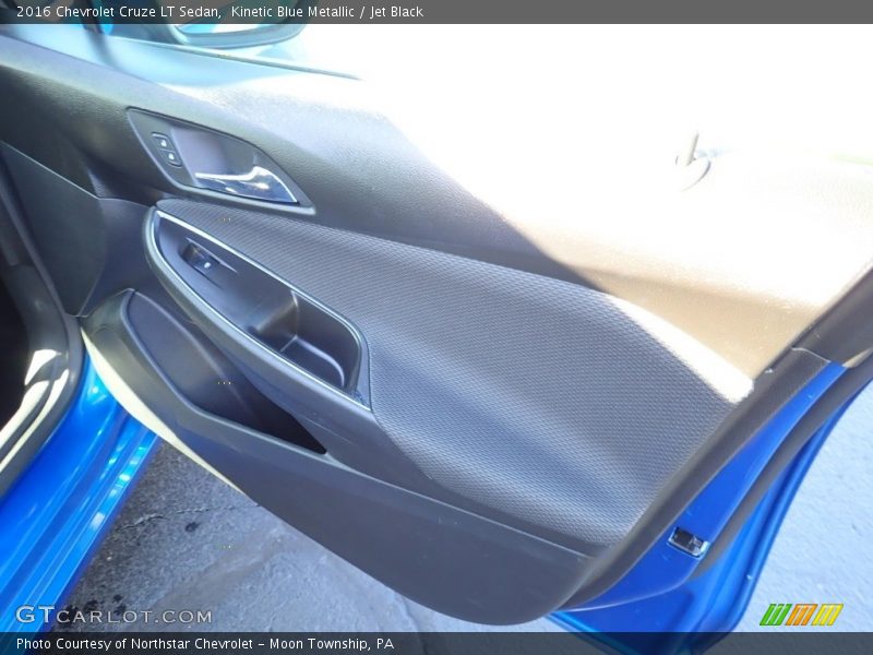 Kinetic Blue Metallic / Jet Black 2016 Chevrolet Cruze LT Sedan