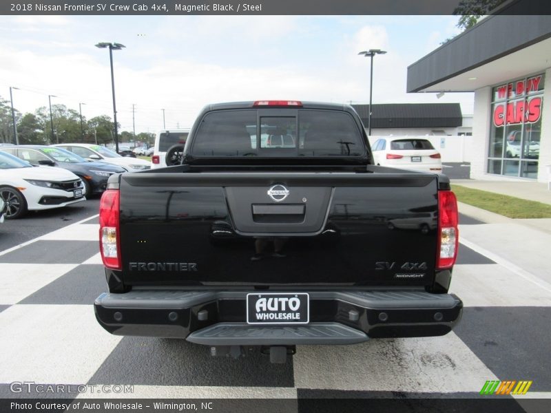 Magnetic Black / Steel 2018 Nissan Frontier SV Crew Cab 4x4
