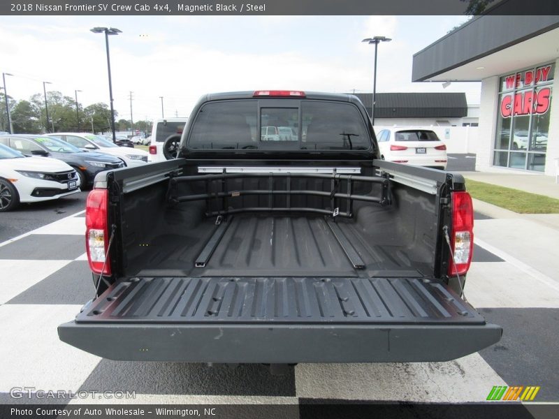 Magnetic Black / Steel 2018 Nissan Frontier SV Crew Cab 4x4