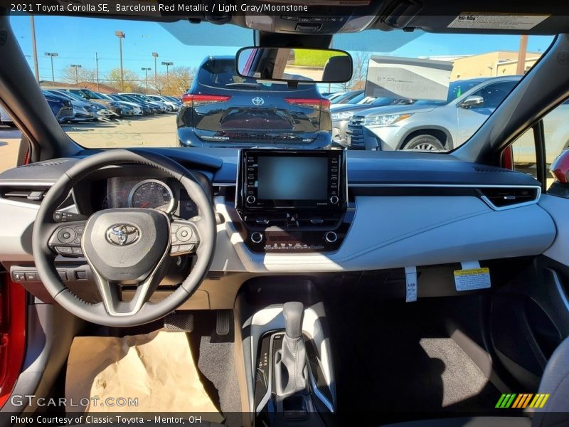 Barcelona Red Metallic / Light Gray/Moonstone 2021 Toyota Corolla SE