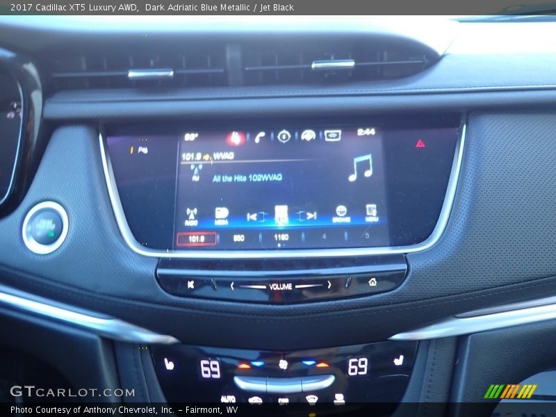 Dark Adriatic Blue Metallic / Jet Black 2017 Cadillac XT5 Luxury AWD
