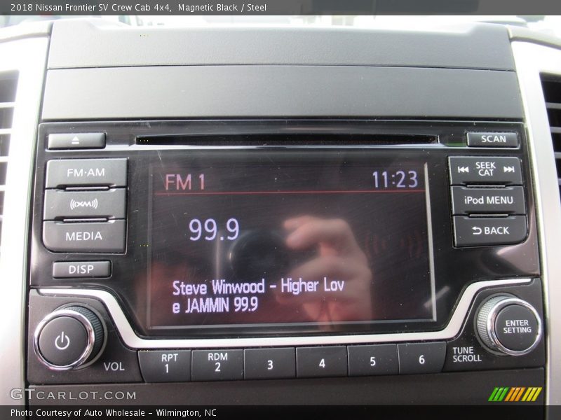 Magnetic Black / Steel 2018 Nissan Frontier SV Crew Cab 4x4