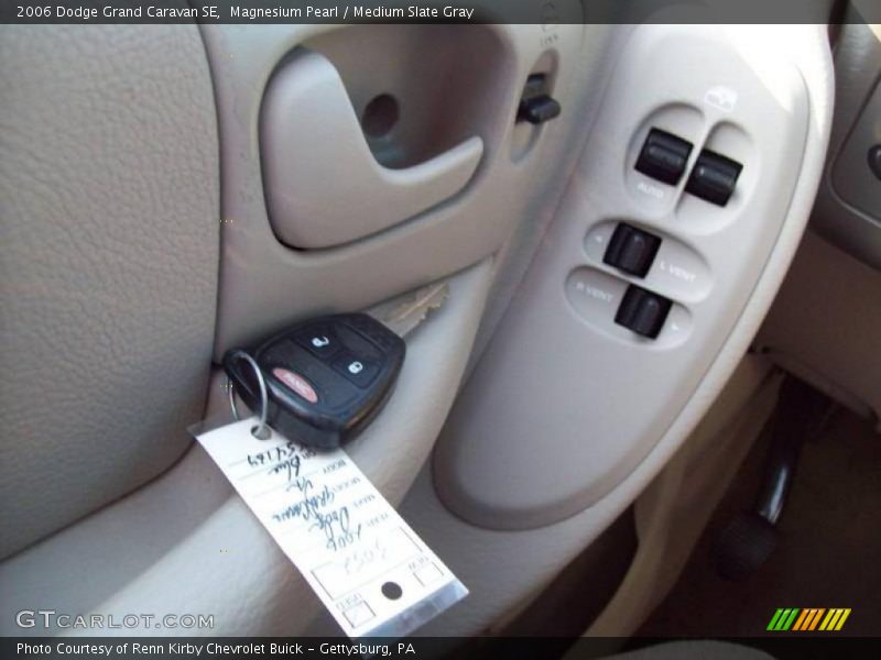 Magnesium Pearl / Medium Slate Gray 2006 Dodge Grand Caravan SE