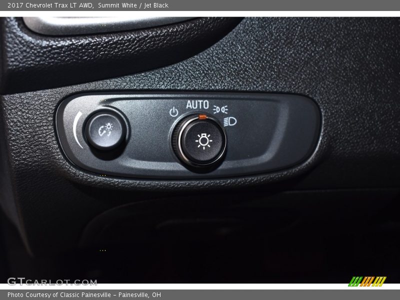 Summit White / Jet Black 2017 Chevrolet Trax LT AWD