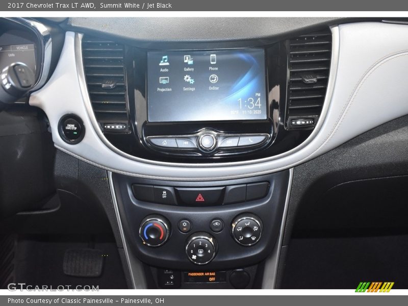Summit White / Jet Black 2017 Chevrolet Trax LT AWD