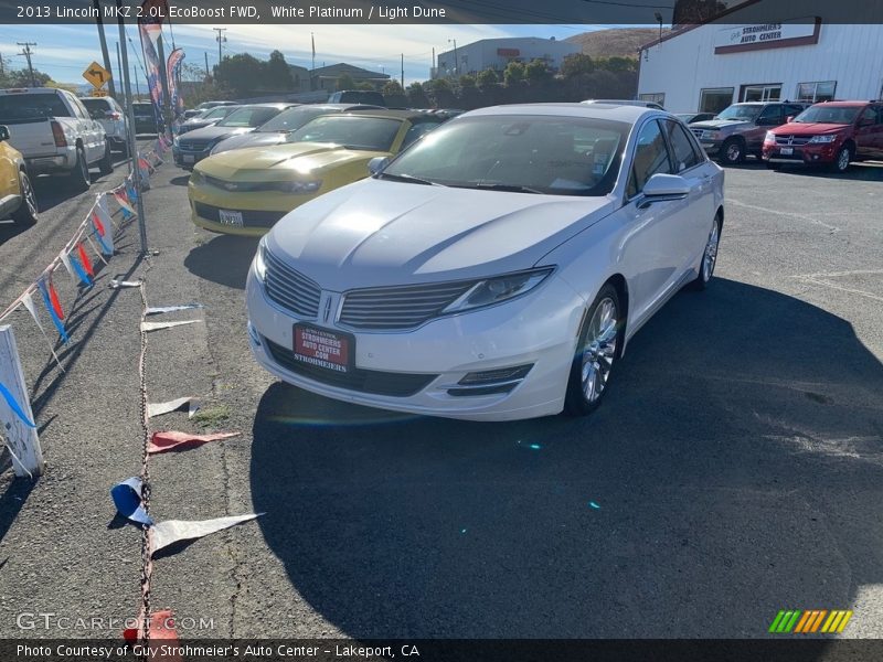 White Platinum / Light Dune 2013 Lincoln MKZ 2.0L EcoBoost FWD
