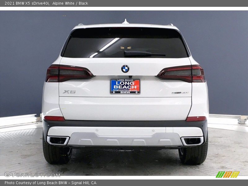 Alpine White / Black 2021 BMW X5 sDrive40i