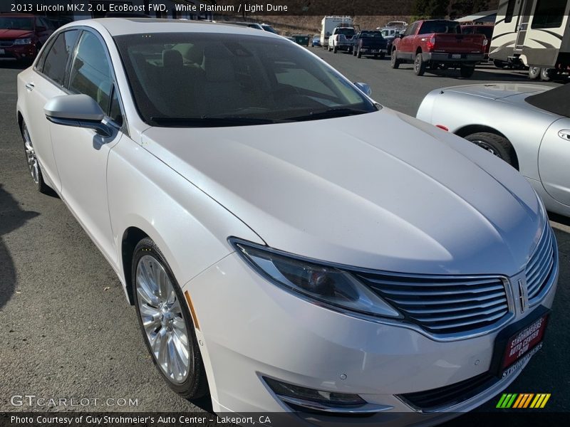 White Platinum / Light Dune 2013 Lincoln MKZ 2.0L EcoBoost FWD