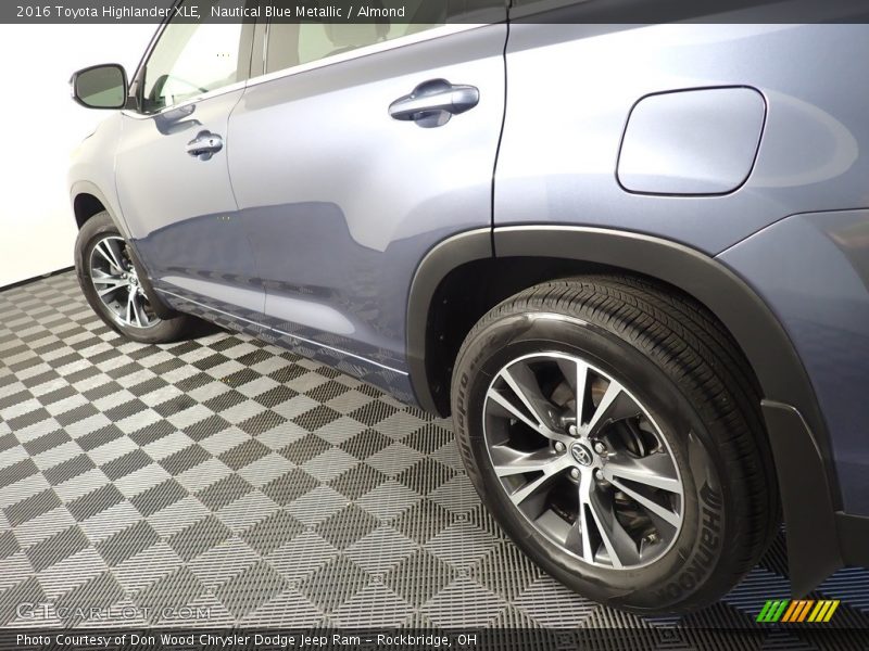 Nautical Blue Metallic / Almond 2016 Toyota Highlander XLE