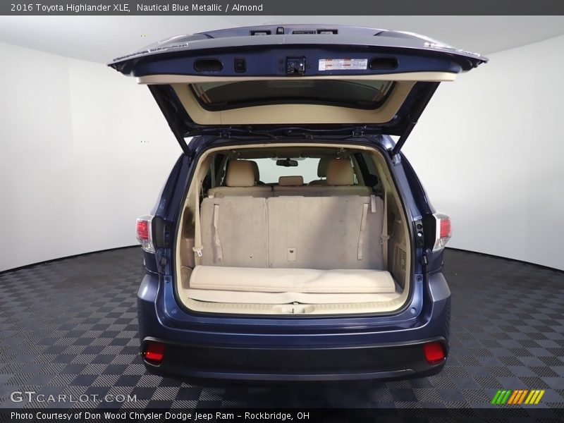 Nautical Blue Metallic / Almond 2016 Toyota Highlander XLE