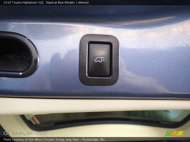 Nautical Blue Metallic / Almond 2016 Toyota Highlander XLE