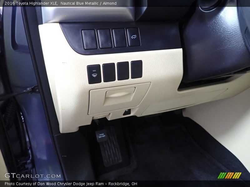 Nautical Blue Metallic / Almond 2016 Toyota Highlander XLE