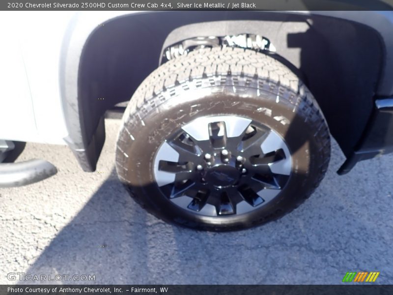 Silver Ice Metallic / Jet Black 2020 Chevrolet Silverado 2500HD Custom Crew Cab 4x4