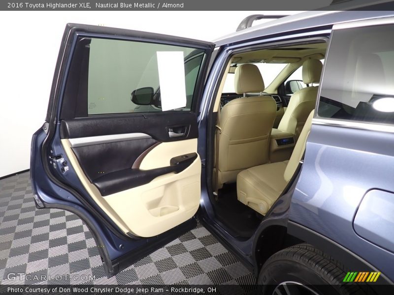 Nautical Blue Metallic / Almond 2016 Toyota Highlander XLE