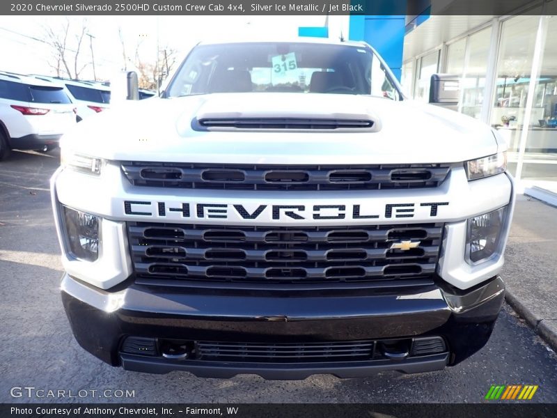 Silver Ice Metallic / Jet Black 2020 Chevrolet Silverado 2500HD Custom Crew Cab 4x4