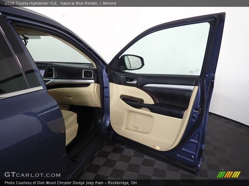 Nautical Blue Metallic / Almond 2016 Toyota Highlander XLE