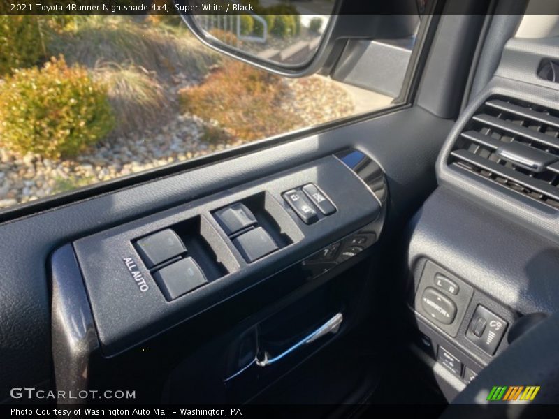 Super White / Black 2021 Toyota 4Runner Nightshade 4x4