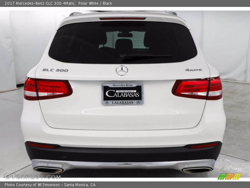 Polar White / Black 2017 Mercedes-Benz GLC 300 4Matic