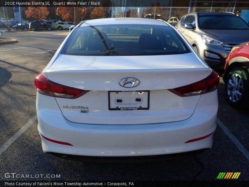 Quartz White Pearl / Black 2018 Hyundai Elantra SE