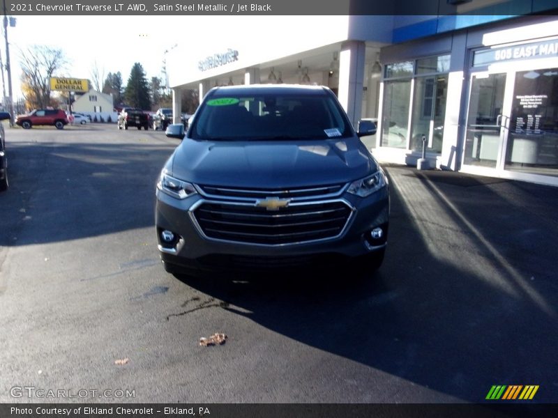 Satin Steel Metallic / Jet Black 2021 Chevrolet Traverse LT AWD