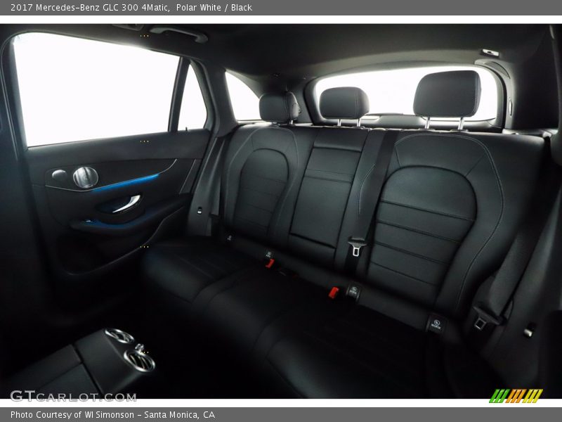 Polar White / Black 2017 Mercedes-Benz GLC 300 4Matic