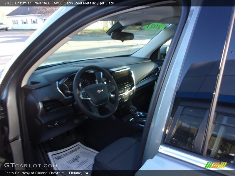 Satin Steel Metallic / Jet Black 2021 Chevrolet Traverse LT AWD