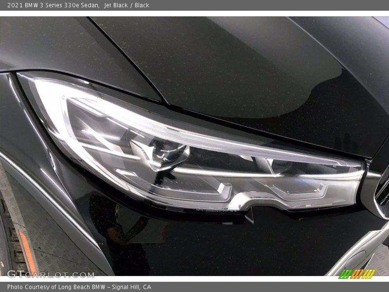 Jet Black / Black 2021 BMW 3 Series 330e Sedan