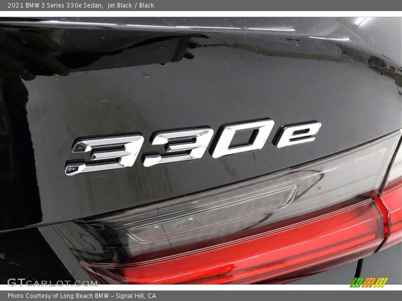 Jet Black / Black 2021 BMW 3 Series 330e Sedan
