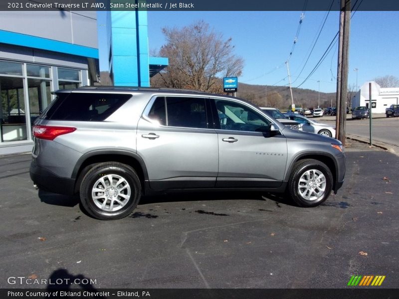 Satin Steel Metallic / Jet Black 2021 Chevrolet Traverse LT AWD