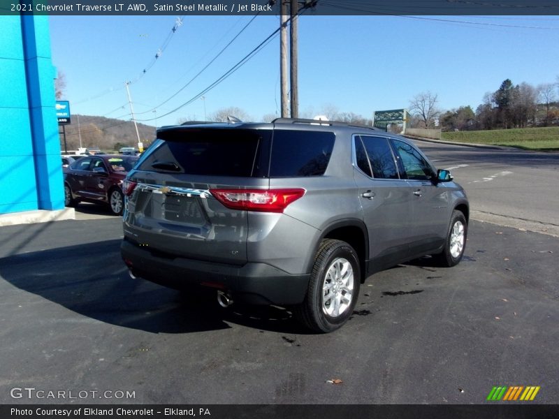 Satin Steel Metallic / Jet Black 2021 Chevrolet Traverse LT AWD