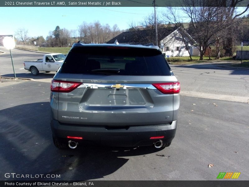 Satin Steel Metallic / Jet Black 2021 Chevrolet Traverse LT AWD