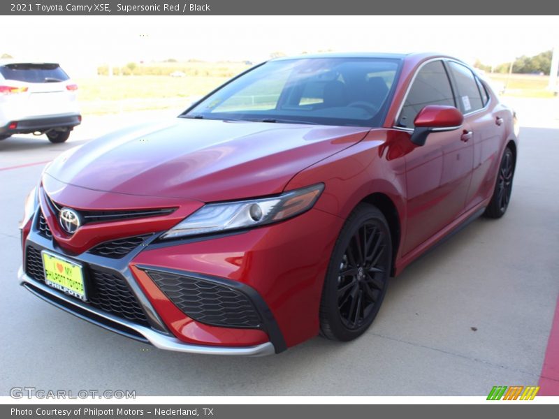 Supersonic Red / Black 2021 Toyota Camry XSE