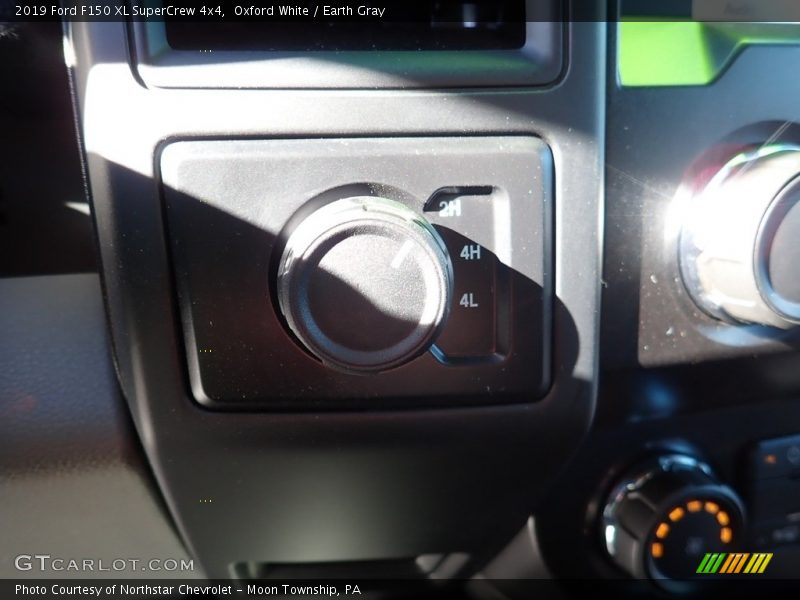 Oxford White / Earth Gray 2019 Ford F150 XL SuperCrew 4x4