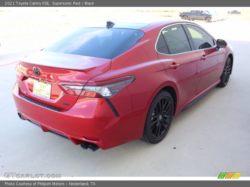 Supersonic Red / Black 2021 Toyota Camry XSE