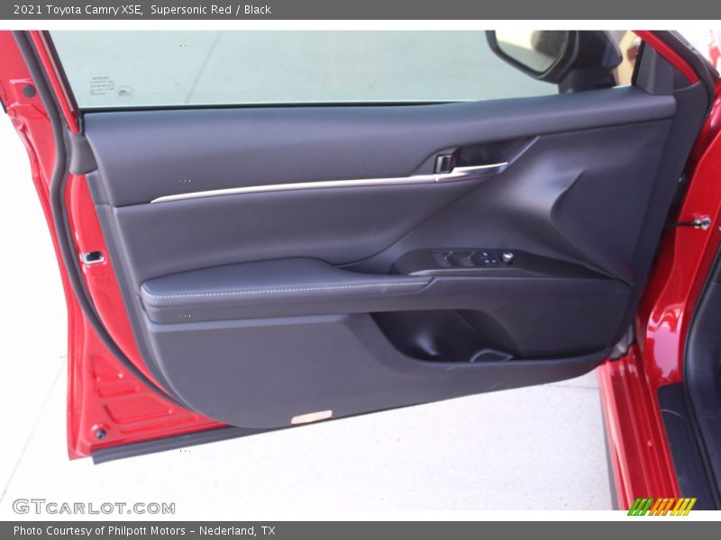 Supersonic Red / Black 2021 Toyota Camry XSE