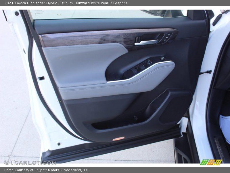 Blizzard White Pearl / Graphite 2021 Toyota Highlander Hybrid Platinum