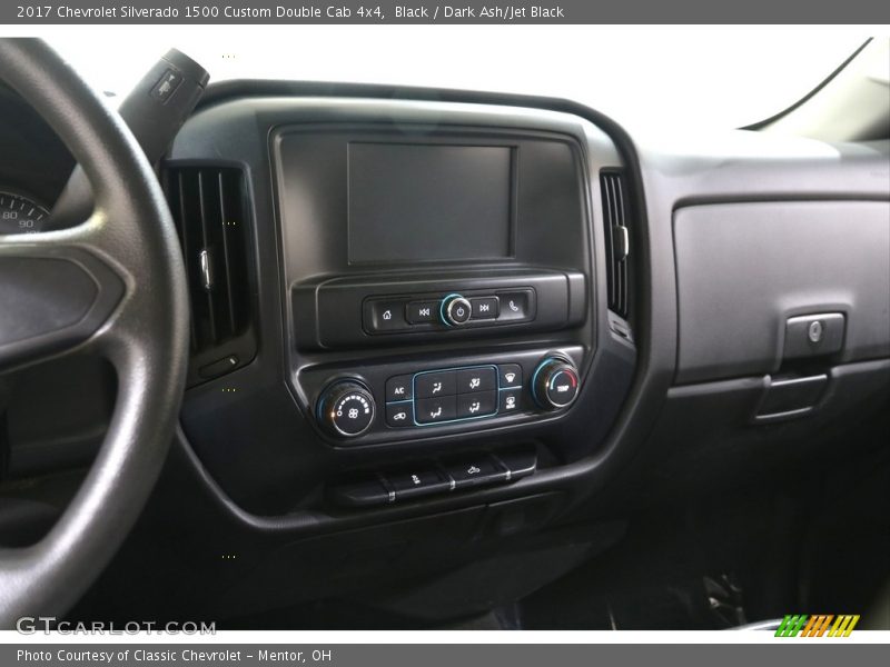 Black / Dark Ash/Jet Black 2017 Chevrolet Silverado 1500 Custom Double Cab 4x4