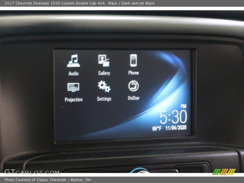 Black / Dark Ash/Jet Black 2017 Chevrolet Silverado 1500 Custom Double Cab 4x4