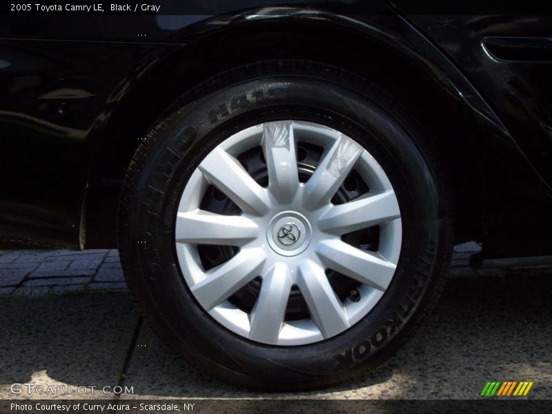 Black / Gray 2005 Toyota Camry LE