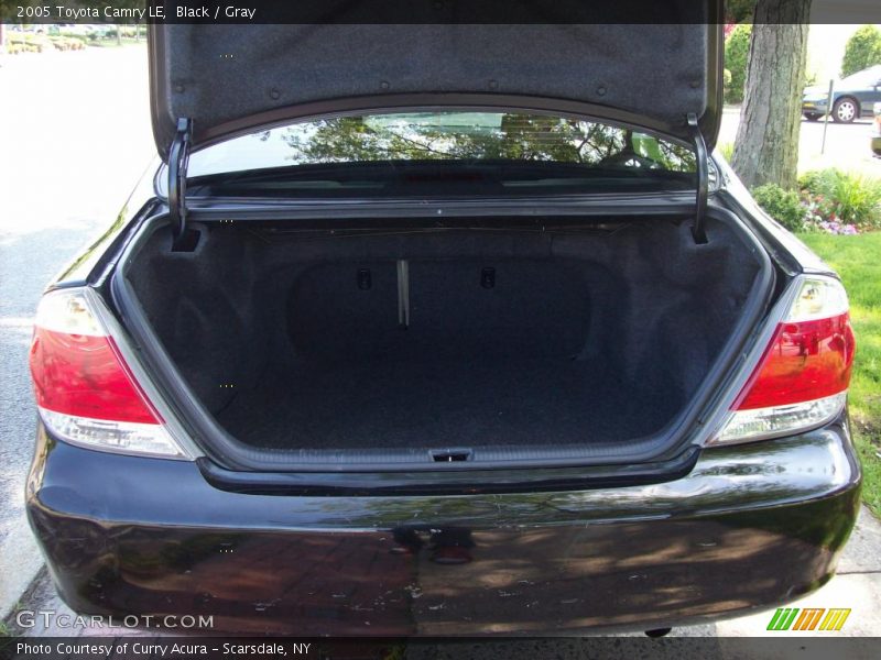 Black / Gray 2005 Toyota Camry LE