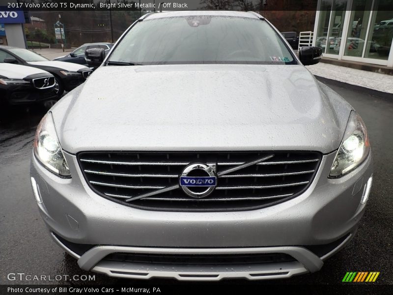 Bright Silver Metallic / Off Black 2017 Volvo XC60 T5 Dynamic