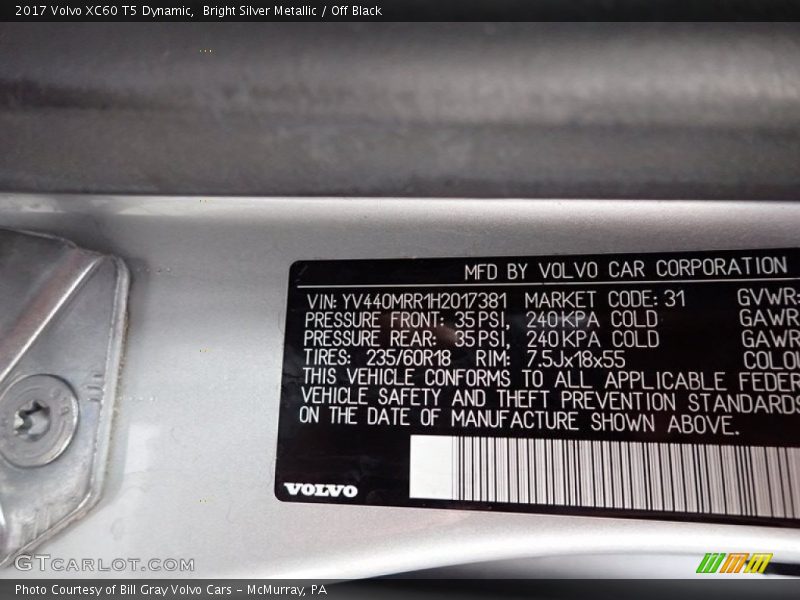 Bright Silver Metallic / Off Black 2017 Volvo XC60 T5 Dynamic