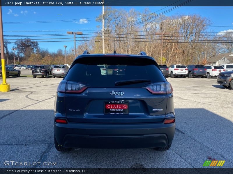 Slate Blue Pearl / Black 2021 Jeep Cherokee Latitude 4x4