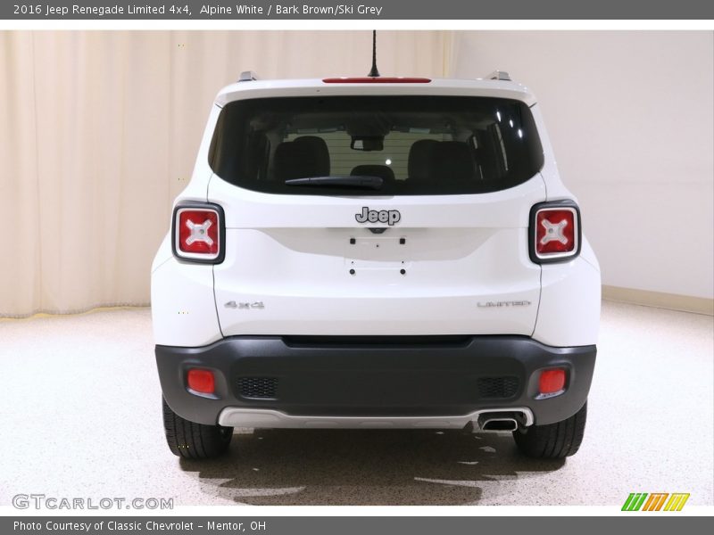 Alpine White / Bark Brown/Ski Grey 2016 Jeep Renegade Limited 4x4