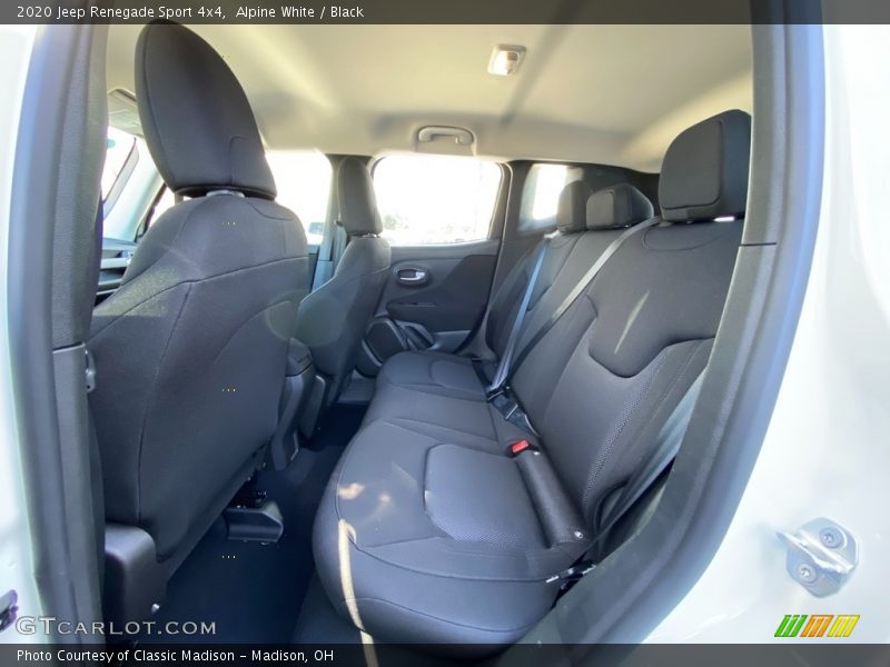 Alpine White / Black 2020 Jeep Renegade Sport 4x4