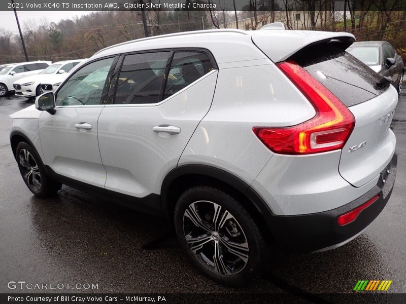Glacier Silver Metallic / Charcoal 2021 Volvo XC40 T5 Inscription AWD