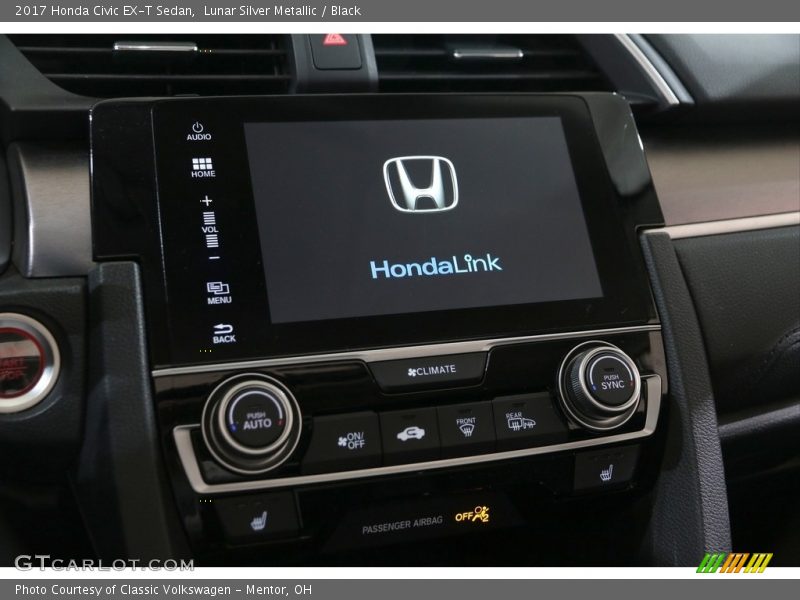 Lunar Silver Metallic / Black 2017 Honda Civic EX-T Sedan