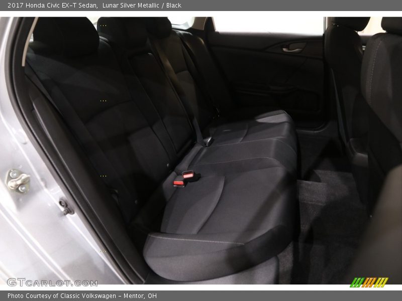 Lunar Silver Metallic / Black 2017 Honda Civic EX-T Sedan