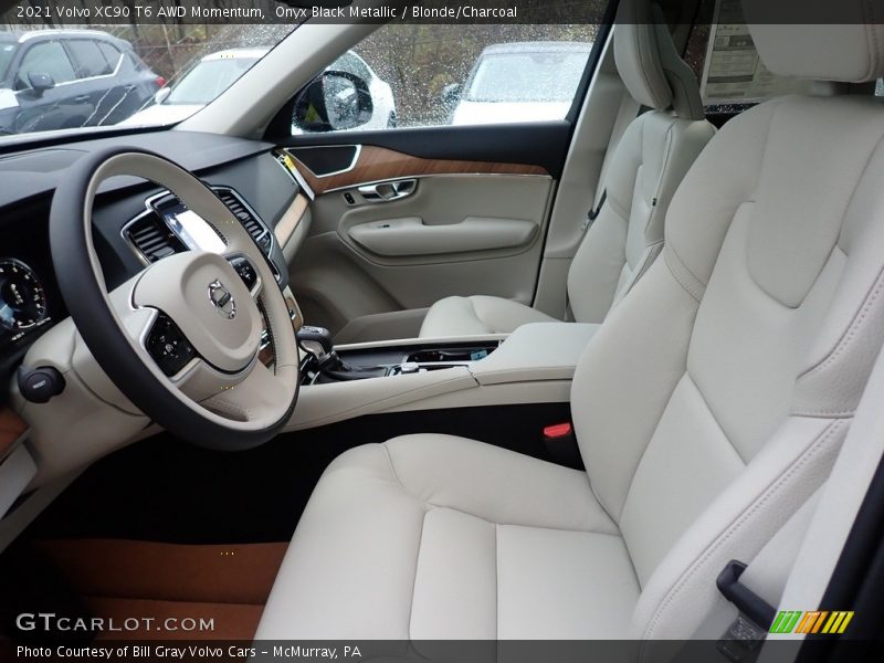Front Seat of 2021 XC90 T6 AWD Momentum